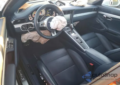 2015 Porsche 911 Turbo z USA, uszkodzony, nr VIN WP0CD2A92FS178077